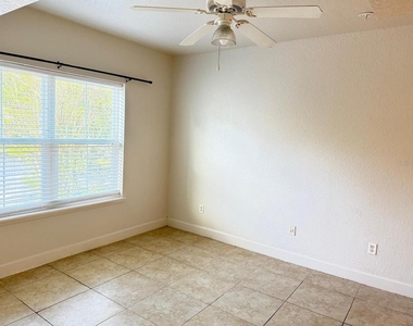 202 E South Street - Photo Thumbnail 17
