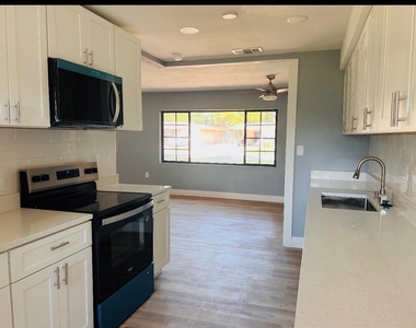 2214 Ave B Sw Sw 2214 Ave B Sw - Photo Thumbnail 9