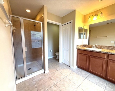 11064 Savannah Landing Circle - Photo Thumbnail 8