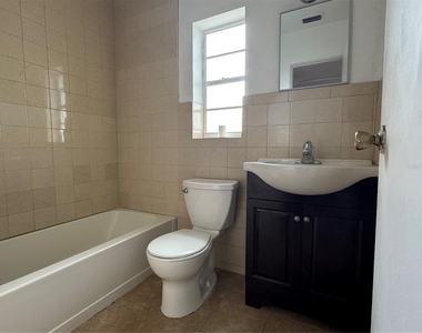 4418 Eli Street - Photo Thumbnail 7