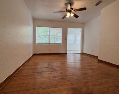 4418 Eli Street - Photo Thumbnail 6