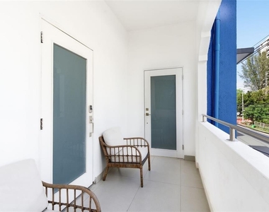 56 Calle F Krug Condado - Photo Thumbnail 9