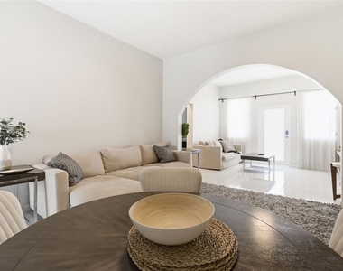 56 Calle F Krug Condado - Photo Thumbnail 10