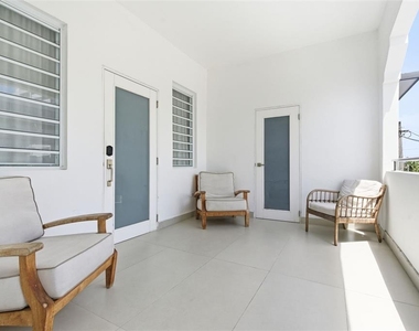 56 Calle F Krug Condado - Photo Thumbnail 3