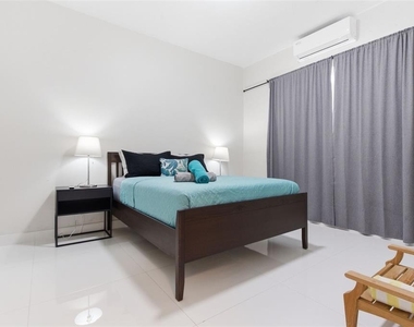 56 Calle F Krug Condado - Photo Thumbnail 13