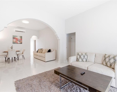 56 Calle F Krug Condado - Photo Thumbnail 11