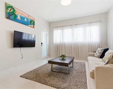 56 Calle F Krug Condado - Photo Thumbnail 2
