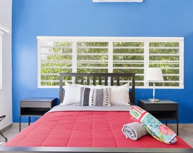 56 Calle F Krug Condado - Photo Thumbnail 6