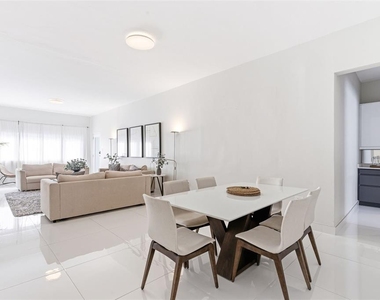 56 Calle F Krug Condado - Photo Thumbnail 5
