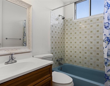 1304 Wilson Avenue - Photo Thumbnail 16