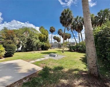 438 Lakeview Avenue - Photo Thumbnail 15