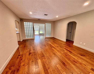 438 Lakeview Avenue - Photo Thumbnail 6