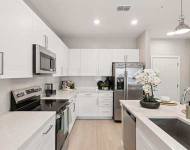 4005 Bismark Drive - Photo Thumbnail 18