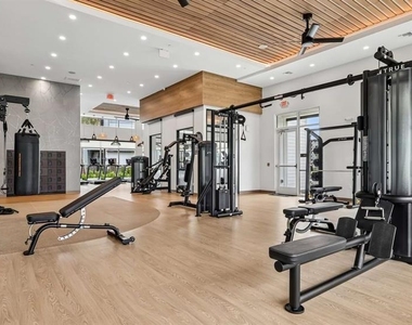 4005 Bismark Drive - Photo Thumbnail 7