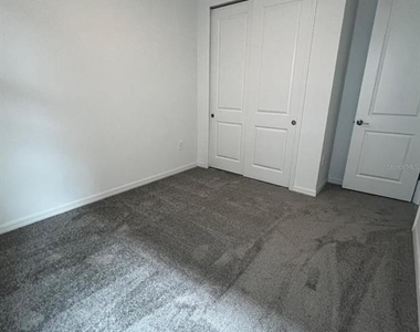 5274 Kildare Place - Photo Thumbnail 7