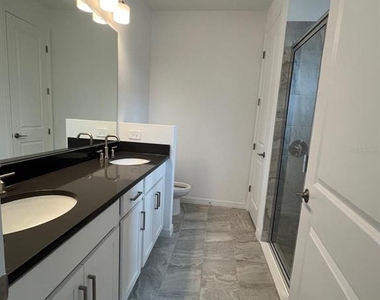 5274 Kildare Place - Photo Thumbnail 4