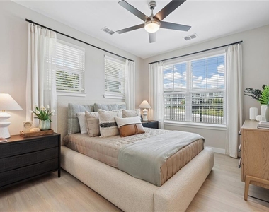 4005 Bismark Drive - Photo Thumbnail 20