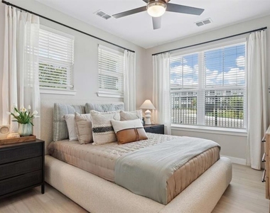 4005 Bismark Drive - Photo Thumbnail 22