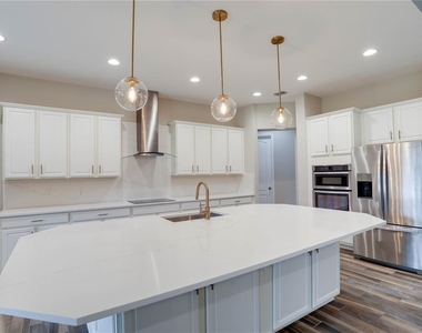7849 Freestyle Lane - Photo Thumbnail 4