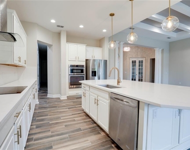 7849 Freestyle Lane - Photo Thumbnail 8
