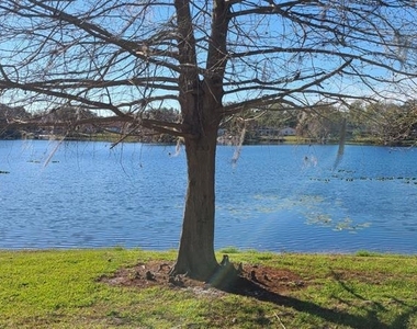 924 Lake Destiny Road - Photo Thumbnail 19