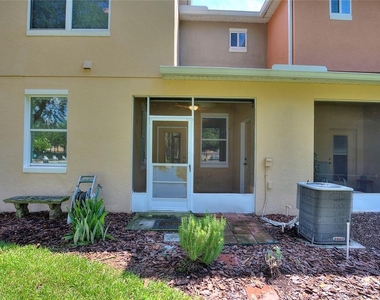 1220 Priory Circle - Photo Thumbnail 7