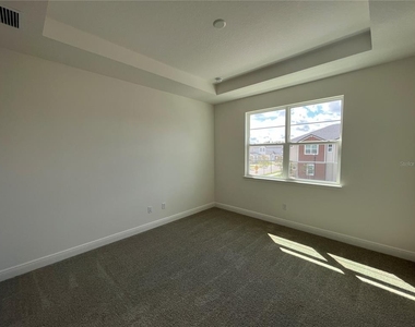 3875 Knotty Pine Street - Photo Thumbnail 11