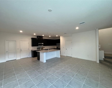 3875 Knotty Pine Street - Photo Thumbnail 9