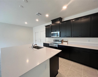3875 Knotty Pine Street - Photo Thumbnail 7