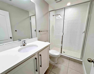 6154 Hamlin Reserve Boulevard - Photo Thumbnail 37