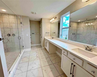 6154 Hamlin Reserve Boulevard - Photo Thumbnail 33