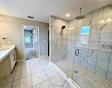 6154 Hamlin Reserve Boulevard - Photo Thumbnail 34