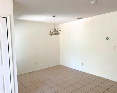 2000 Royal Bay Boulevard - Photo Thumbnail 5