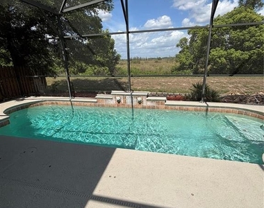 1063 Bluegrass Drive - Photo Thumbnail 25