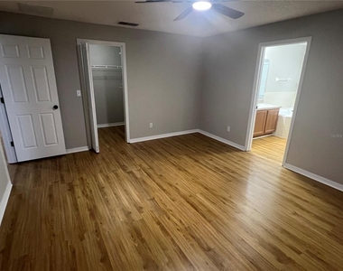 1063 Bluegrass Drive - Photo Thumbnail 10