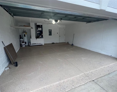 1063 Bluegrass Drive - Photo Thumbnail 22