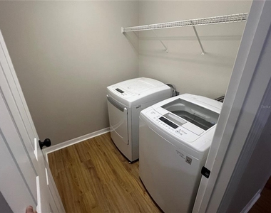 1063 Bluegrass Drive - Photo Thumbnail 21