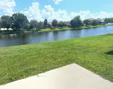 207 Southbridge Circle - Photo Thumbnail 5