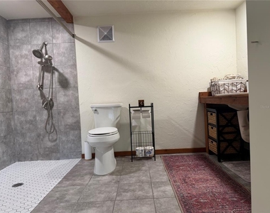618 Bird Bay Drive S - Photo Thumbnail 12