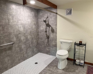 618 Bird Bay Drive S - Photo Thumbnail 13