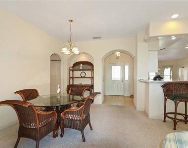 20846 Queen Alexandra Drive - Photo Thumbnail 6