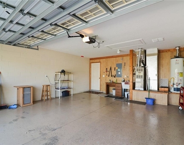 20846 Queen Alexandra Drive - Photo Thumbnail 20
