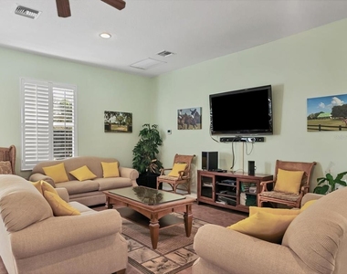 8406 Wethersfield Run - Photo Thumbnail 40