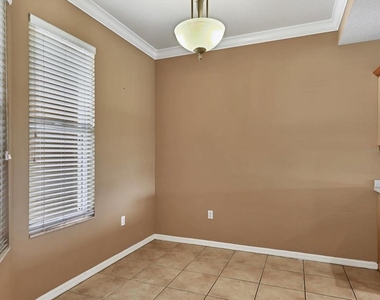 8406 Wethersfield Run - Photo Thumbnail 22