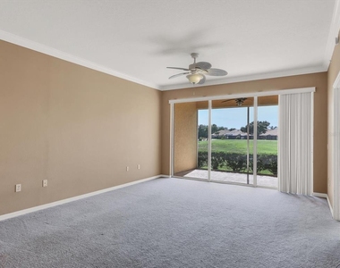 8406 Wethersfield Run - Photo Thumbnail 12