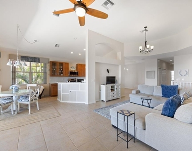 4604 Club Drive - Photo Thumbnail 6