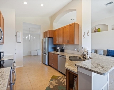 4604 Club Drive - Photo Thumbnail 15