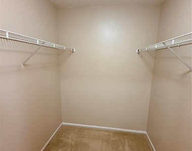 7344 Brookhaven Terrace - Photo Thumbnail 11