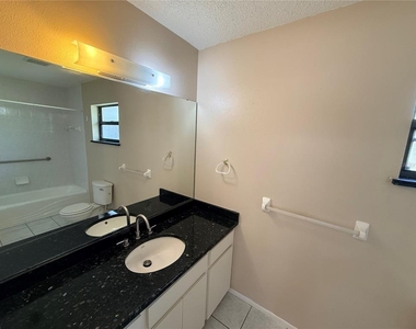 7344 Brookhaven Terrace - Photo Thumbnail 8