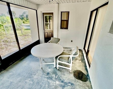 9271 Tacoma Avenue - Photo Thumbnail 10